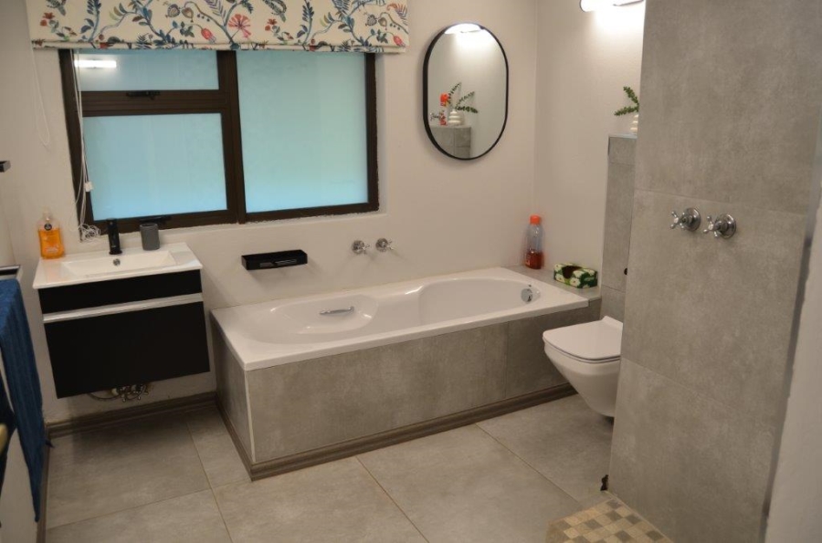 3 Bedroom Property for Sale in Lakeland North West